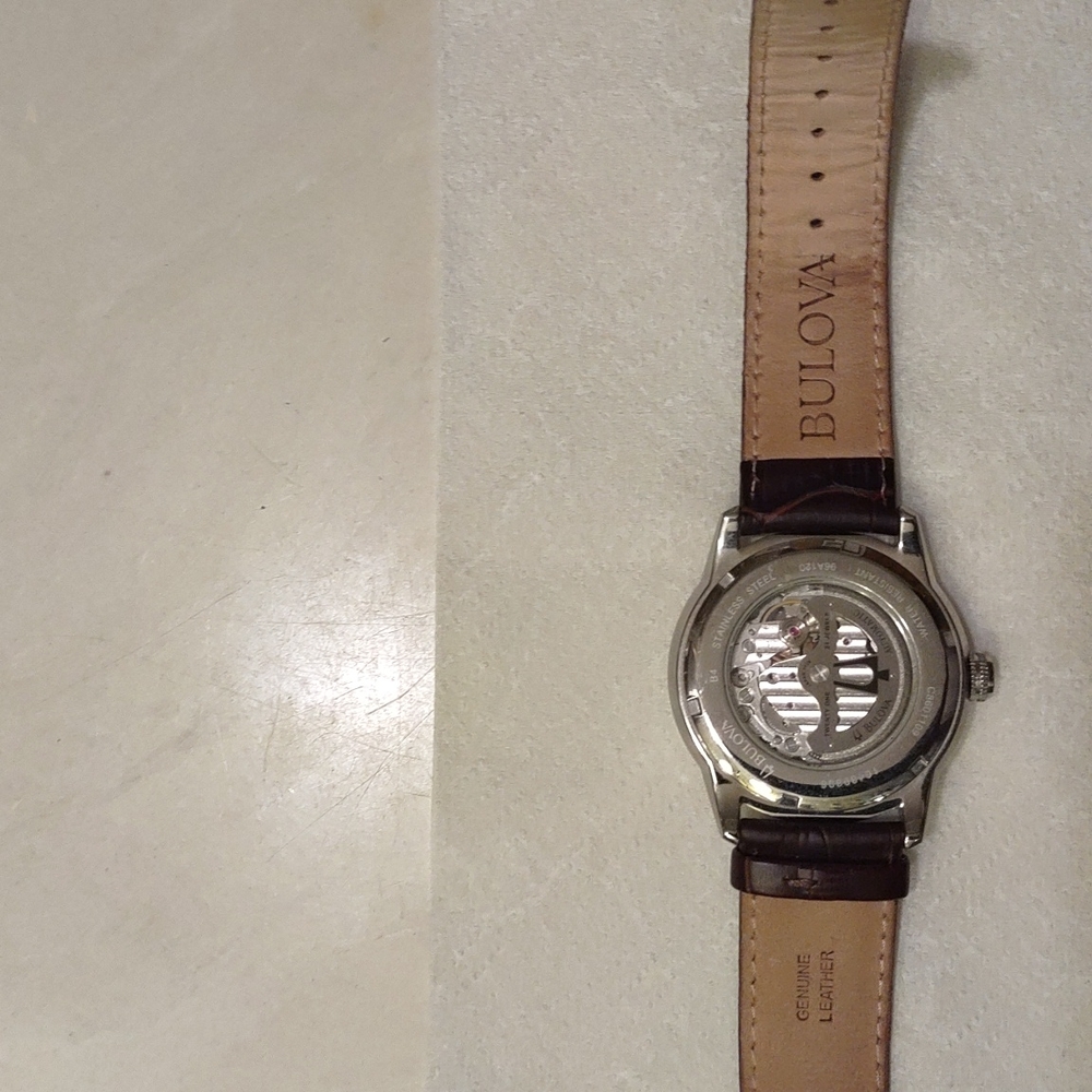 Bulova Timepiece - Picture 3 of 8